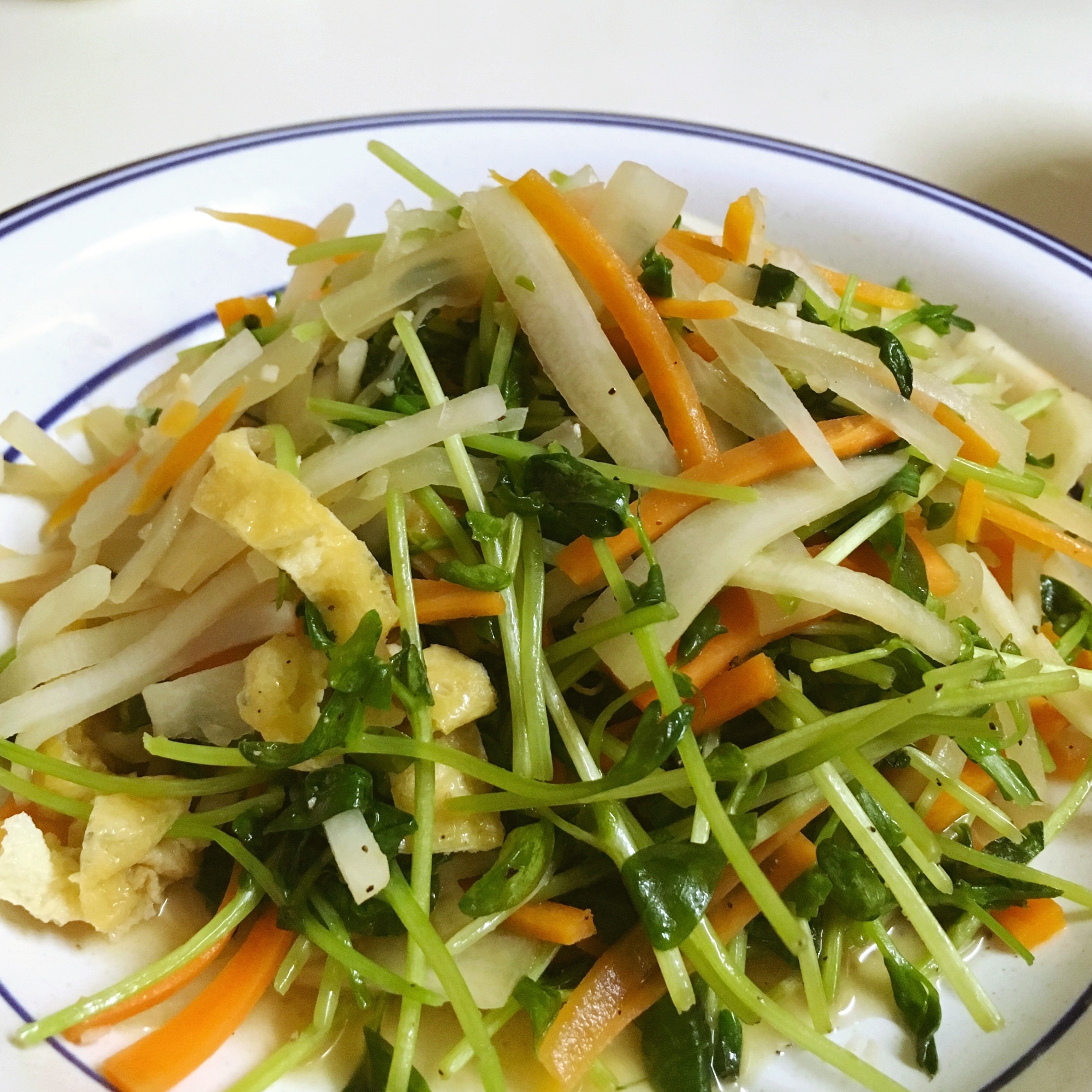 豆苗と大根とにんじんの炒めもの レシピ・作り方